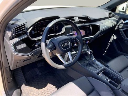 Certified 2025 Audi Q3 2.0T Premium w/ Convenience Package AWD/4WD image 14