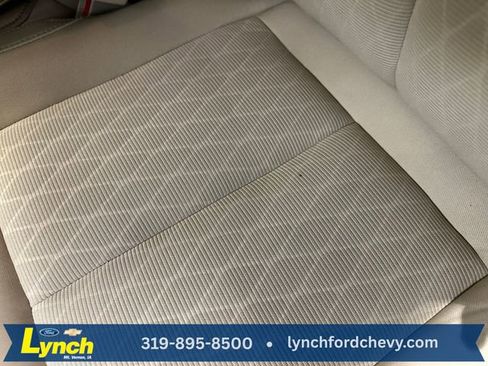 Used 2017 Nissan Titan SV image 6