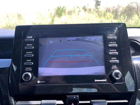 Used 2021 Toyota Camry SE FWD image 14