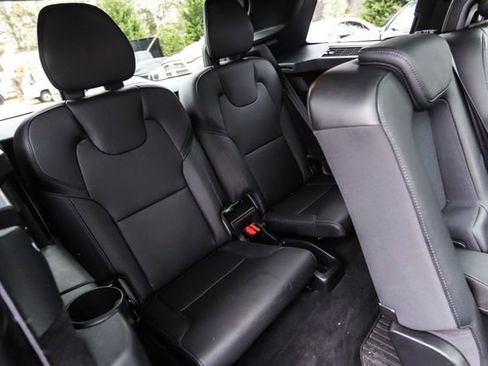 Used 2018 Volvo XC90 T6 Momentum w/ Convenience Package image 47