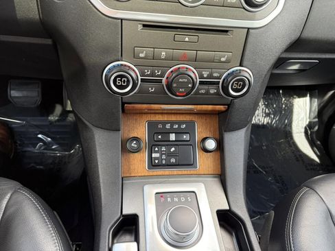 Used 2016 Land Rover LR4 image 26