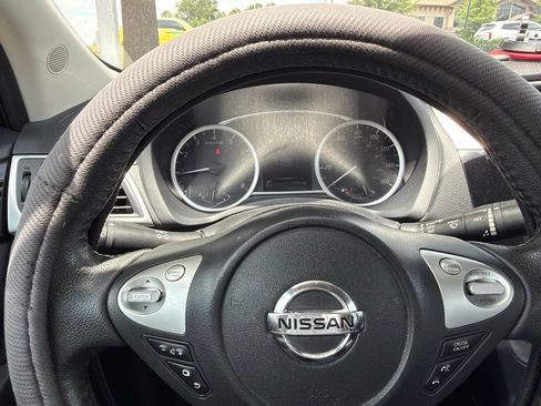 Used 2018 Nissan Sentra SV FWD image 14