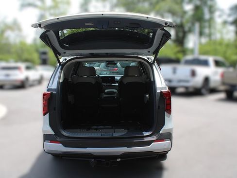 New 2026 Kia Carnival EX FWD image 12
