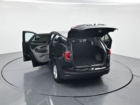 Used 2022 GMC Terrain SLE image 40