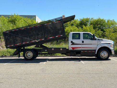 Used 2017 Ford F650 2WD Crew Cab Super Duty image 14