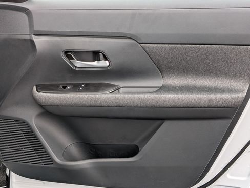 New 2026 Nissan Kicks SV w/ SV Premium Package FWD image 29