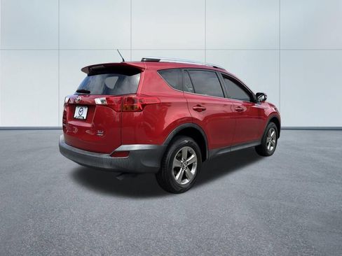 Used 2015 Toyota RAV4 XLE AWD/4WD image 5