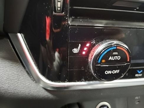 Used 2023 Nissan Rogue Platinum w/ Platinum Premium Package image 35