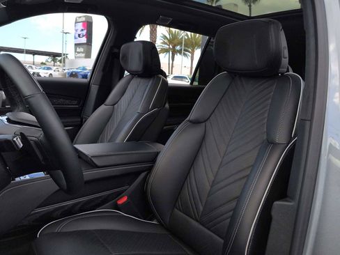 Used 2026 Cadillac Vistiq Platinum AWD/4WD image 24