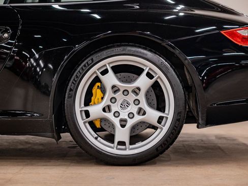 Used 2005 Porsche 911 Carrera S RWD image 26