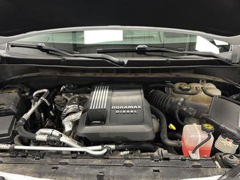 Used 2021 GMC Yukon Denali w/ Denali Premium Package image 28