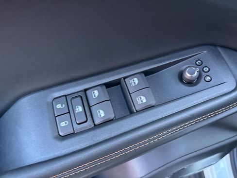 New 2026 Jeep Cherokee Overland AWD/4WD image 9