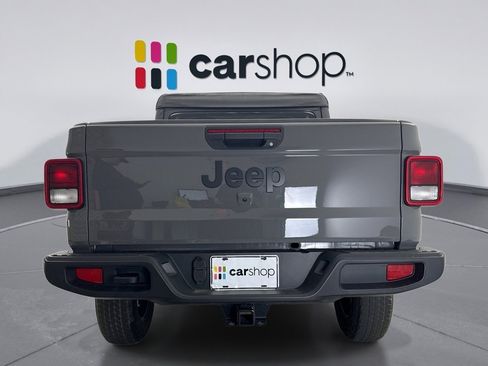 Used 2023 Jeep Gladiator Sport AWD/4WD image 4