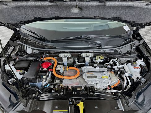 Used 2024 Nissan Ariya AWD image 35