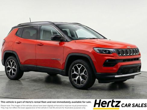 Used 2025 Jeep Compass Limited image 1