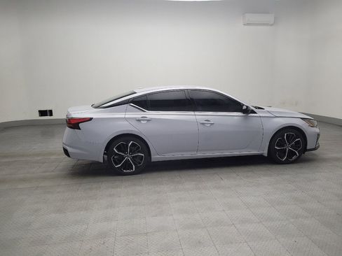 Used 2024 Nissan Altima 2.5 SR image 10