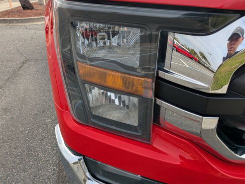 Used 2023 Ford F150 XLT image 10