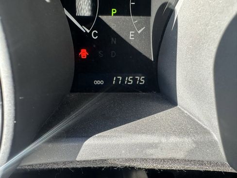 Used 2012 Toyota Highlander SE image 12