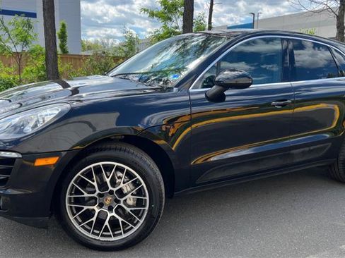 Used 2016 Porsche Macan S AWD/4WD image 3