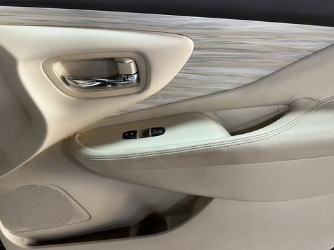 Used 2015 Nissan Murano Platinum w/ Platinum Technology Package image 18