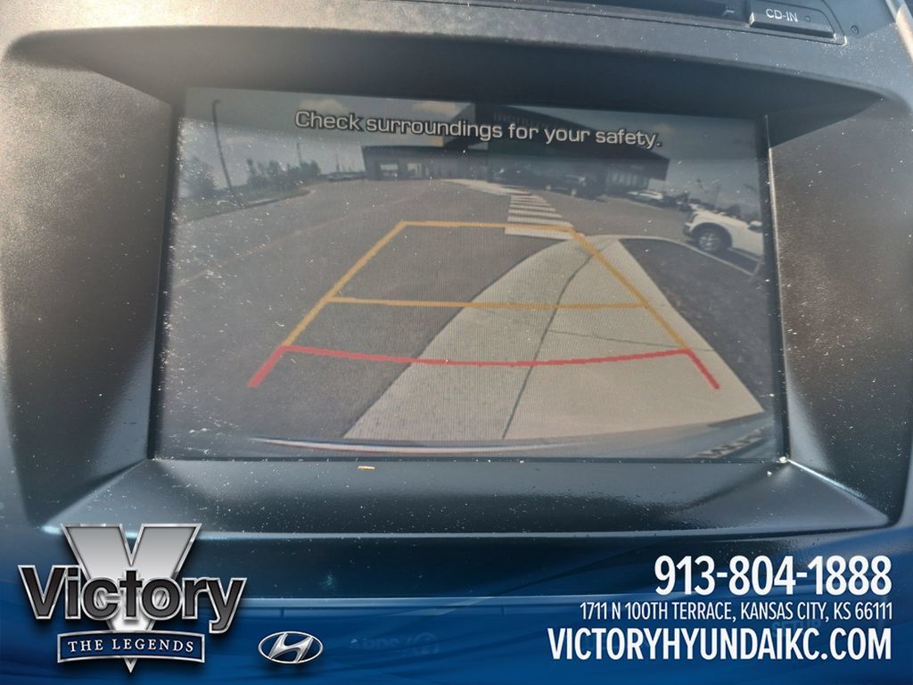 Used 2017 Hyundai Santa Fe Sport FWD image 20