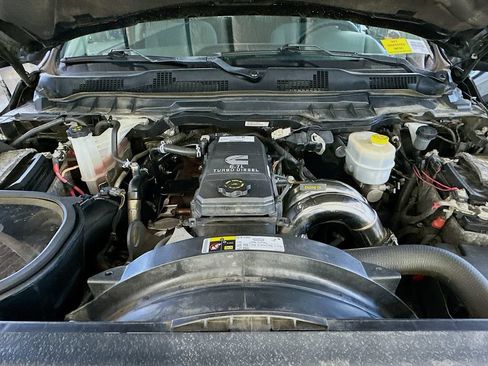 Used 2018 RAM 2500 Tradesman w/ Chrome Appearance Group AWD/4WD image 29