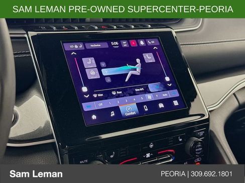 Used 2023 Jeep Grand Cherokee Altitude image 15