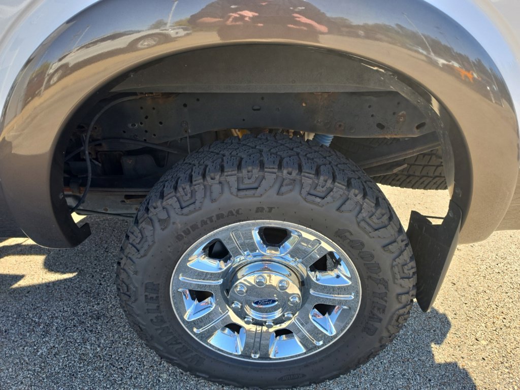 Used 2015 Ford F250 Lariat w/ Chrome Package AWD/4WD image 11