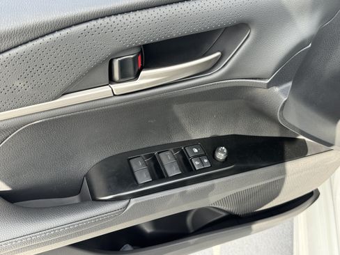 New 2026 Toyota Camry XSE FWD image 18