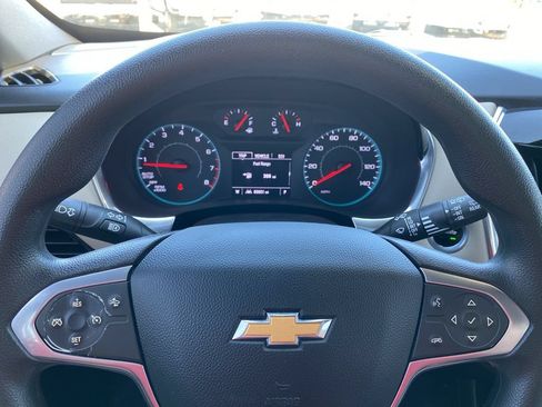 Used 2023 Chevrolet Traverse LS FWD image 24