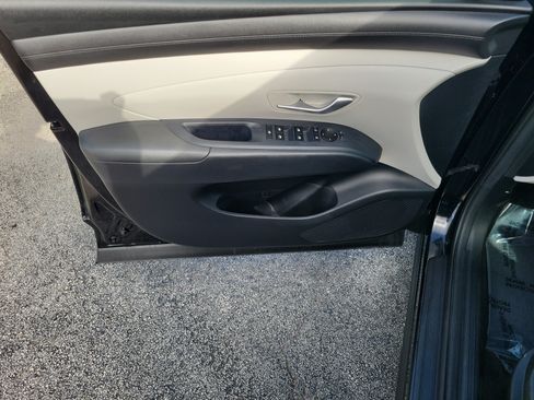 Used 2025 Hyundai Tucson SE FWD image 22