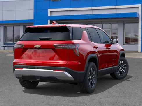 New 2026 Chevrolet Equinox LT image 4