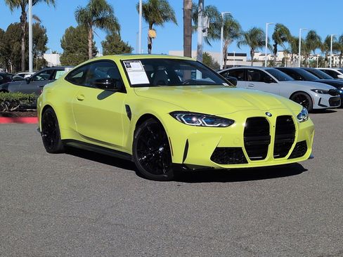 Used 2021 BMW M4 Competition w/ Executive Package image 2