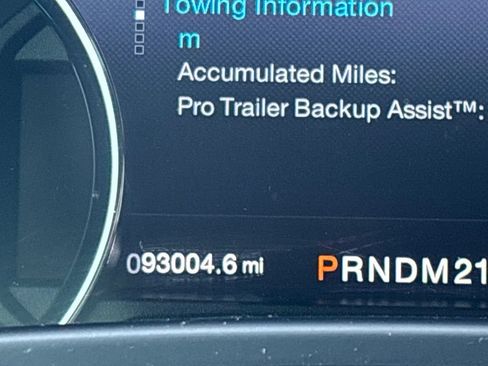 Used 2016 Ford F150 Platinum w/ Equipment Group 701A Luxury AWD/4WD image 25