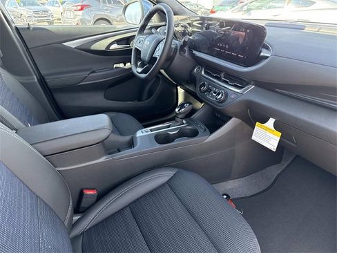 New 2026 Buick Envista Preferred image 16