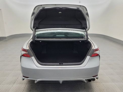 Used 2021 Toyota Camry SE image 29