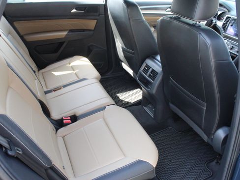 Used 2021 Volkswagen Atlas Cross Sport SE w/ Panoramic Sunroof Package AWD/4WD image 29
