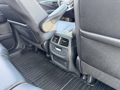 Used 2022 Honda Pilot TrailSport image 15