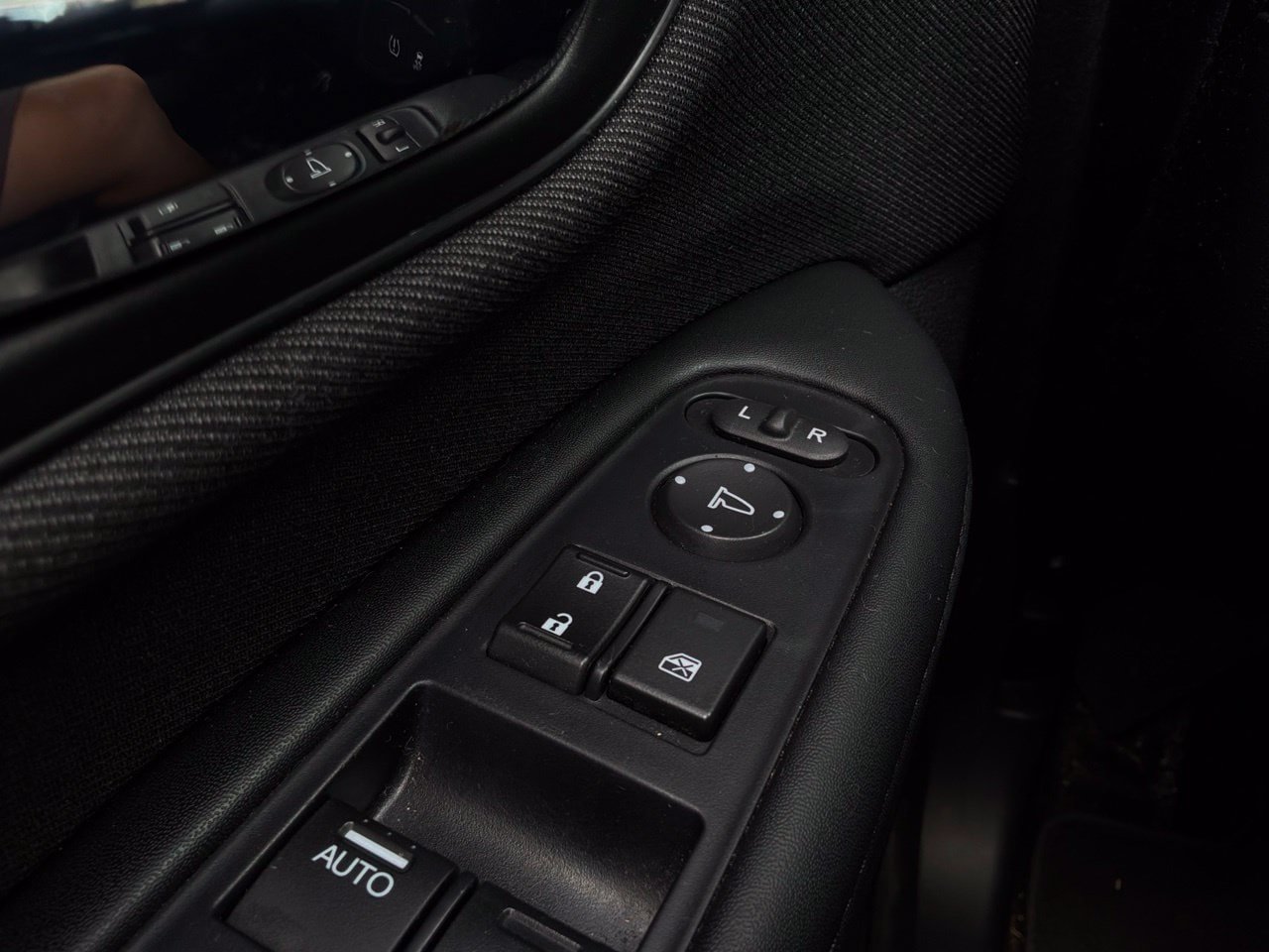 Used 2021 Honda HR-V LX image 17