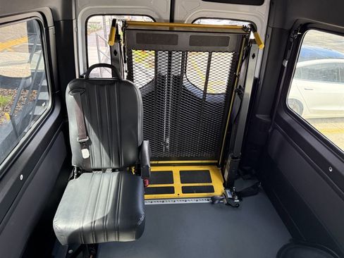 Used 2021 Mercedes-Benz Sprinter 2500 image 26