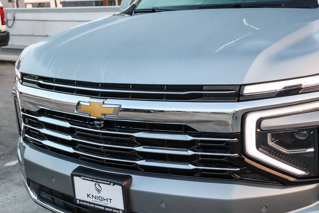Used 2025 Chevrolet Tahoe LT AWD/4WD image 6