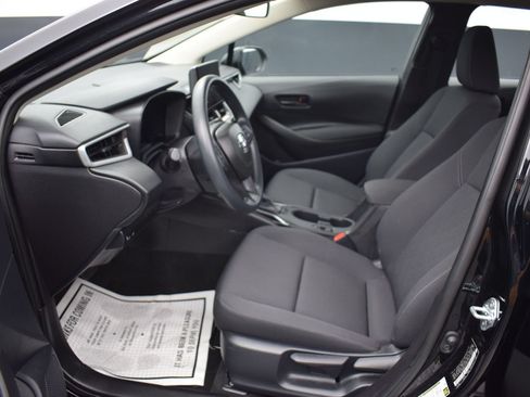 Used 2026 Toyota Corolla LE FWD image 13