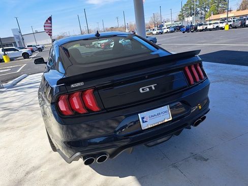 Used 2021 Ford Mustang GT image 4