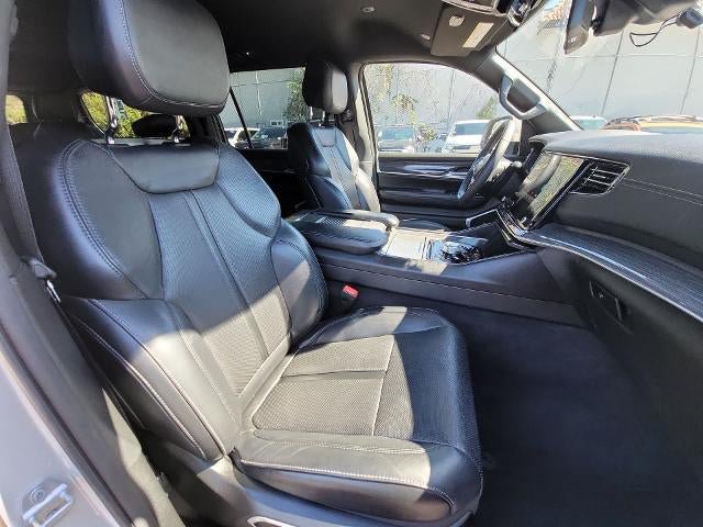 Used 2022 Jeep Wagoneer Series II RWD image 27