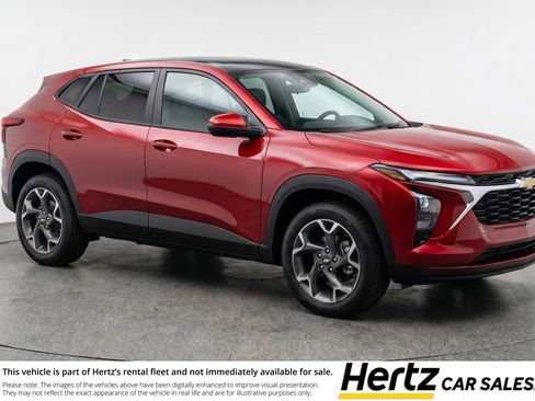 Used 2025 Chevrolet Trax LT w/ LT Convenience Package FWD image 1