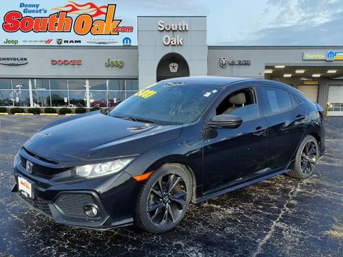 Used 2018 Honda Civic Sport image 4