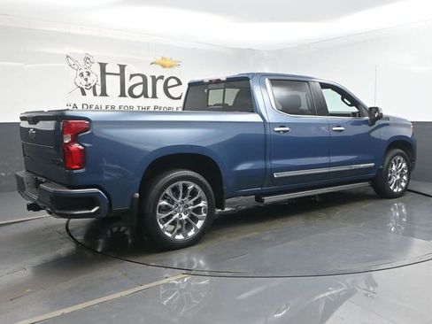 Used 2024 Chevrolet Silverado 1500 High Country w/ High Country Premium Package AWD/4WD image 49