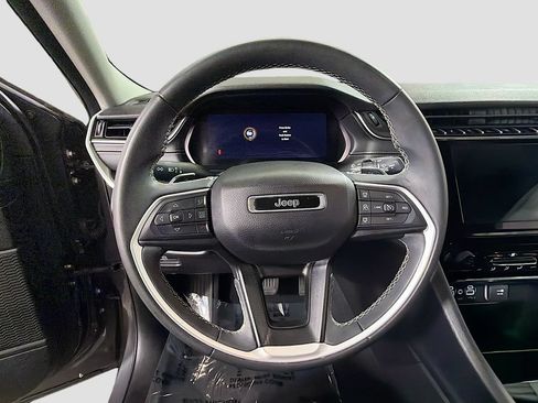 Used 2023 Jeep Grand Cherokee L Laredo AWD/4WD image 13