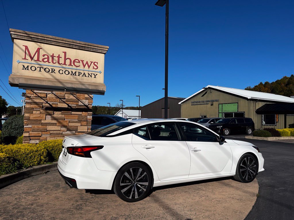 Used 2022 Nissan Altima 2.5 SR FWD image 5