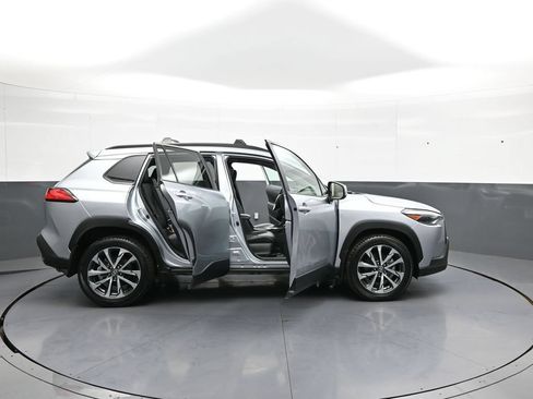 Certified 2023 Toyota Corolla Cross XLE w/ Convenience Package AWD/4WD image 42